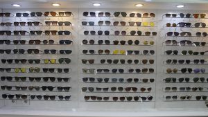 فروش-انواع-عینک-آفتابی-اصل-و-ویژگی-آن