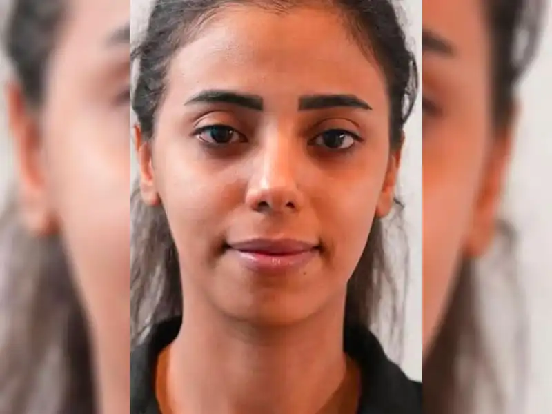 کلینیک زیبایی دلا در مطهری