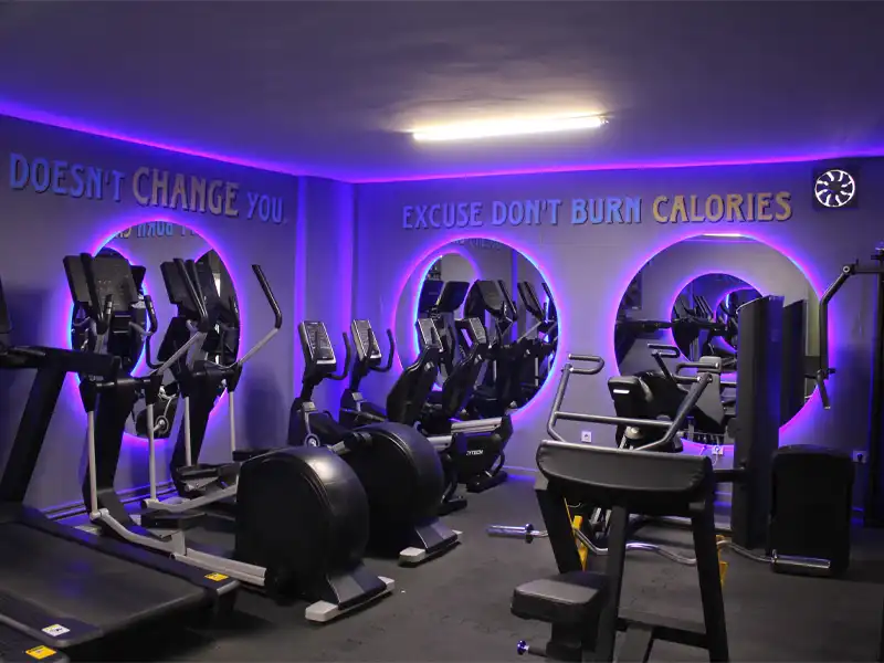 باشگاه ورزشی ماهتیسا در صادقیه