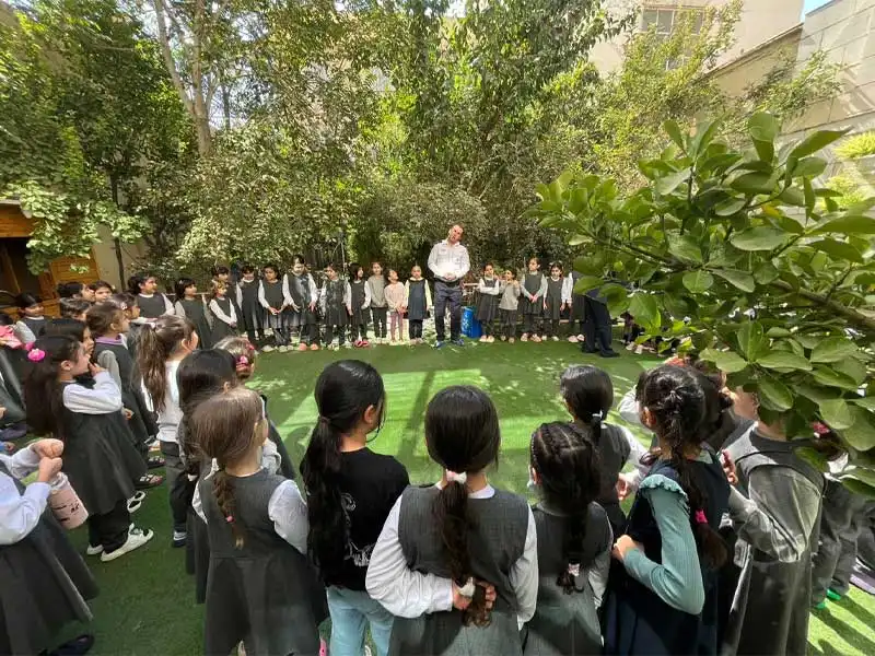 پیش دبستانی و دبستان دخترانه سیمیای ایرانیان در شهرک گلستان