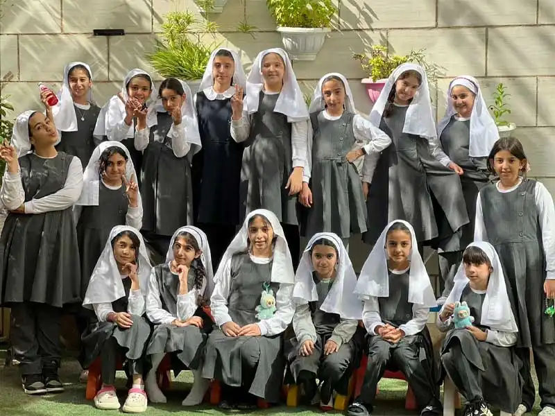 پیش دبستانی و دبستان دخترانه سیمیای ایرانیان در شهرک گلستان