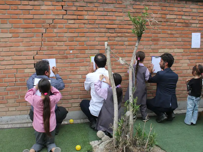 دبستان و دبیرستان دخترانه غیردولتی نورتعالی در شهرک دانشگاه شریف