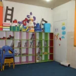 دبستان و پیش دبستان هوشمند یاسر البرز در سه راه گوهردشت