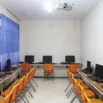 مجتمع آموزشی شهاب دانش در میدان هروی