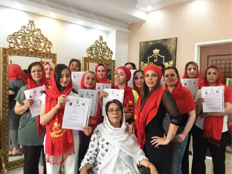 آموزشگاه آرایشگری دوبانو در بلوار فردوس شرق