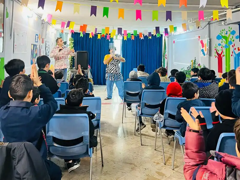 دبستان پسرانه آرمان دانش در شهرک گلستان