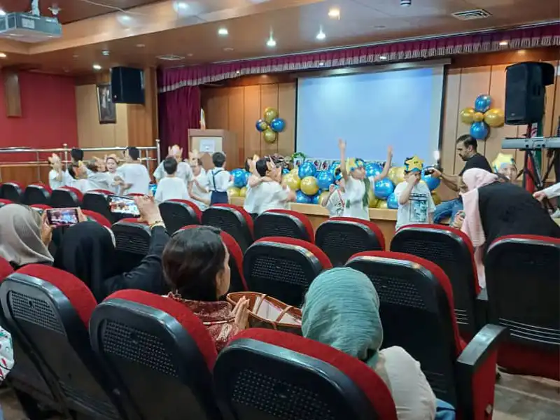 دبستان پسرانه آرمان دانش در شهرک گلستان