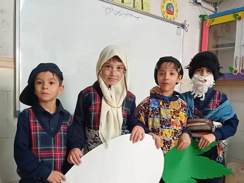 دبستان پسرانه آرمان دانش در شهرک گلستان