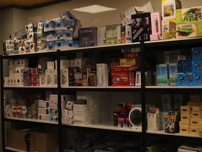 فروشگاه برادران صمدپور در صالح آباد