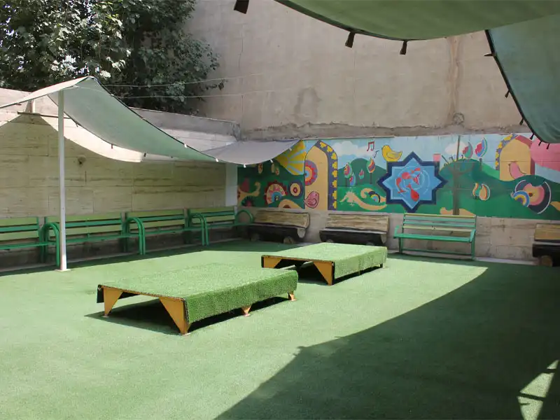 مدرسه نور نرگس در آیت الله کاشانی