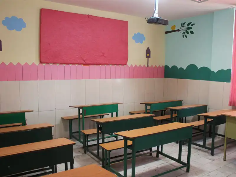 مدرسه نور نرگس در آیت الله کاشانی