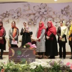 آموزشگاه آرایشگری صورتگر ناز در درختی