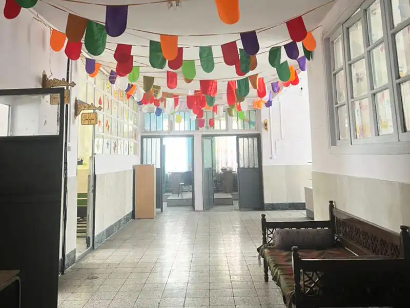 پیش دبستان و دبستان دخترانه باغ ستاره ها در خیابان قزوین