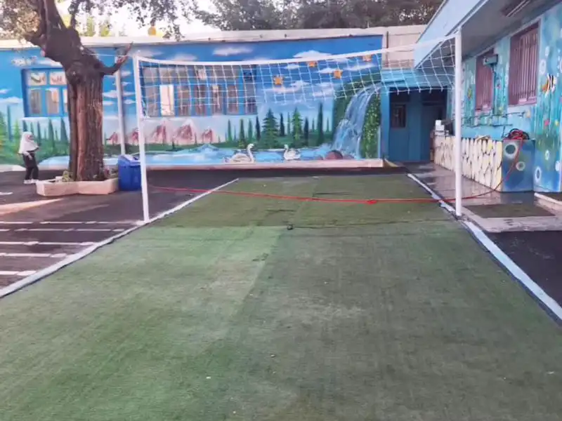 پیش دبستان و دبستان دخترانه باغ ستاره ها در خیابان قزوین