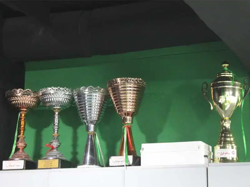 باشگاه ورزشی بهمنش در خیابان جمهوری