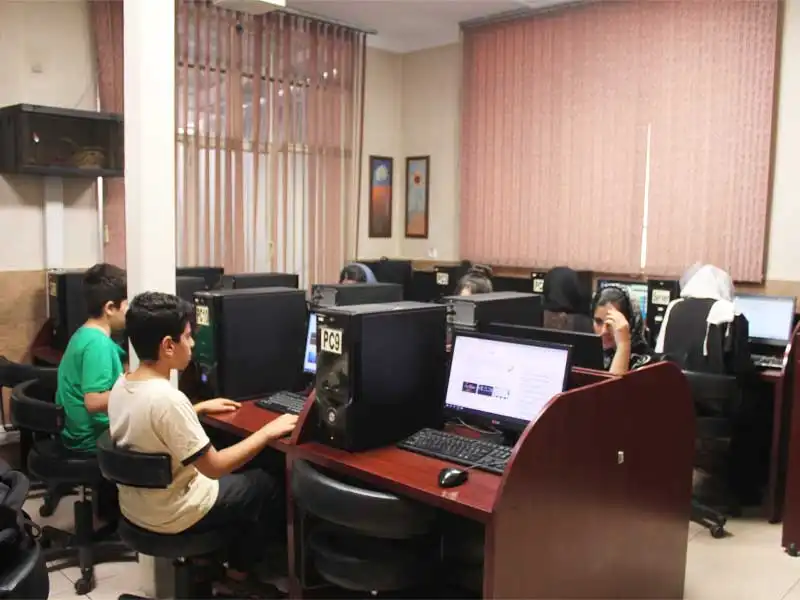 دبیرستان متوسطه دوره اول و دوم دخترانه هدف (شعبه 1 و 2) در گوهردشت