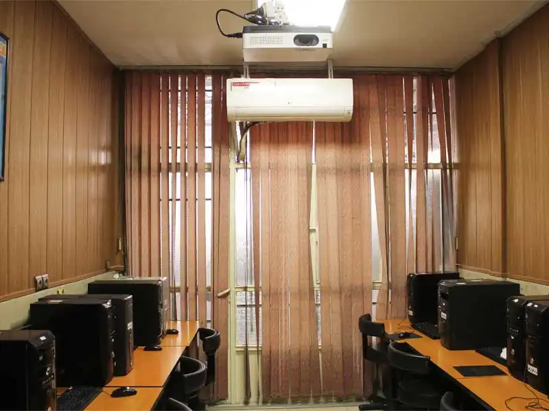 دبیرستان متوسطه دوره اول و دوم دخترانه هدف (شعبه 1 و 2) در گوهردشت