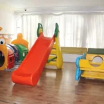 مهدکودک کلبه برفی در عظیمیه