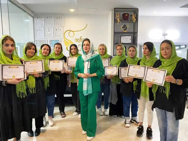 آموزشگاه تخصصی رنگ و لایت زهره یوسفی در گوهردشت