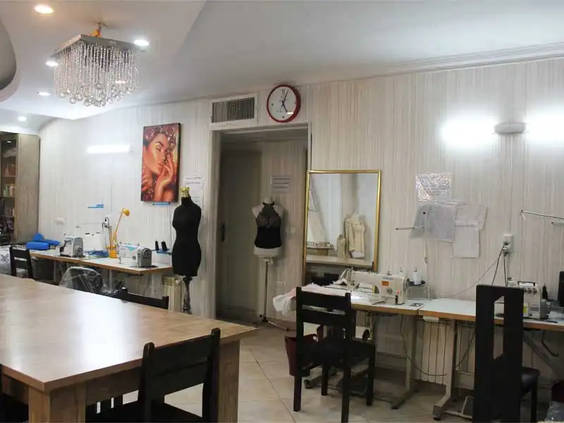 آموزشگاه خیاطی شقایق سفید در اشرفی اصفهانی