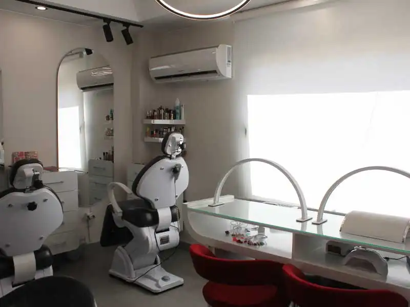 سالن زیبایی روشا خسروی در زعفرانیه