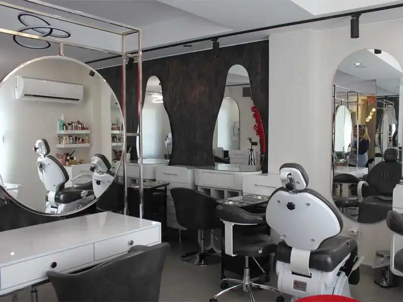 سالن زیبایی روشا خسروی در زعفرانیه