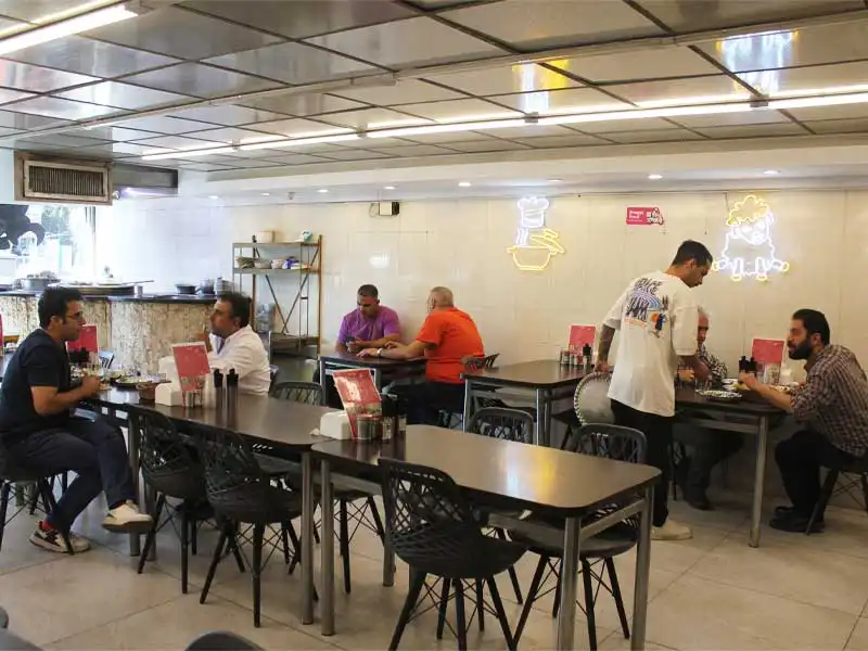 طباخی کاج شعبه برتر در عباس آباد