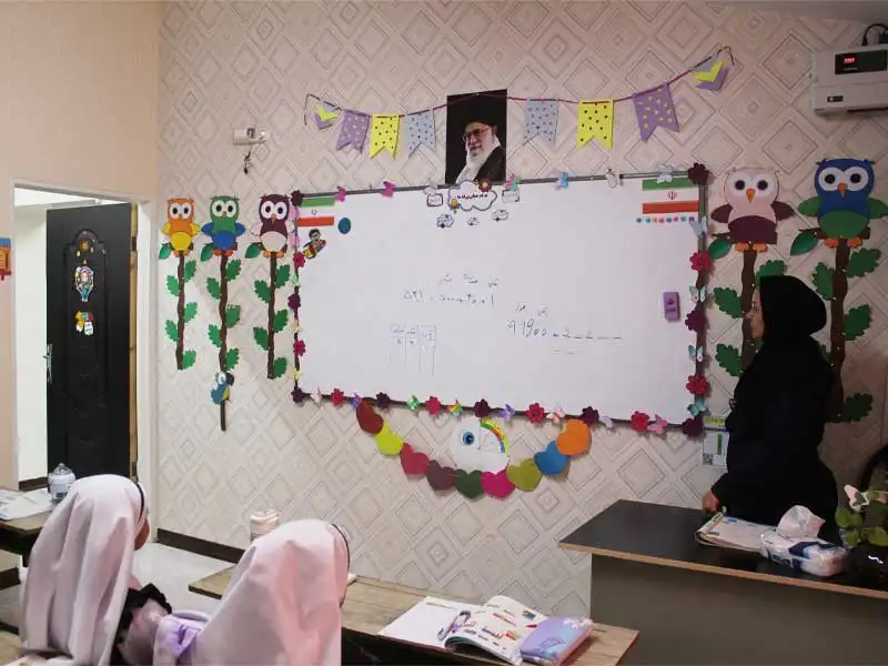 مجتمع آموزشی غیر دولتی دخترانه باران رحمت در مارلیک