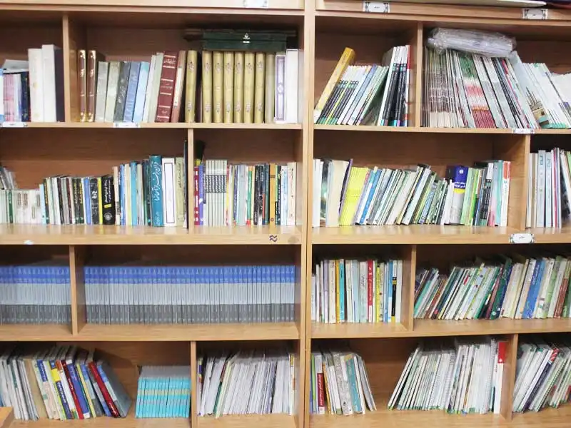 مجتمع آموزشی غیر دولتی دخترانه باران رحمت در مارلیک