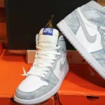 کتونی فروشی شمس در گاندی