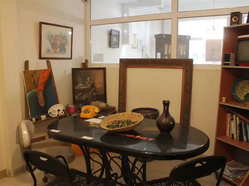 دیپلم درسی آسان رنگ آمیز در چهارراه طالقانی