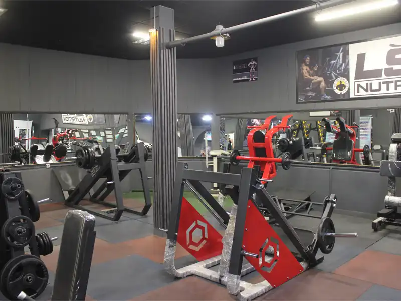 باشگاه بدنسازی آرسام در تهرانسر