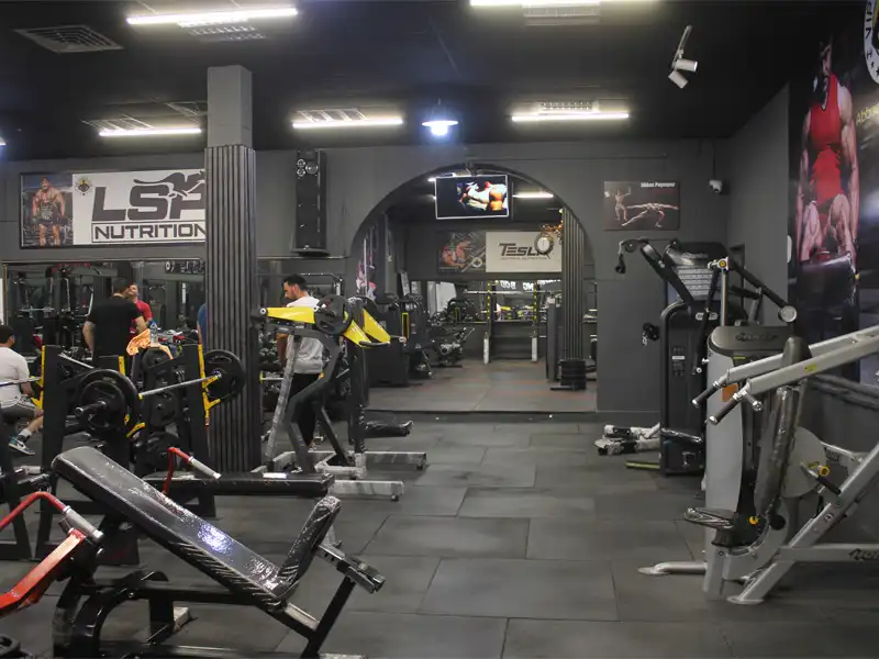 باشگاه بدنسازی آرسام در تهرانسر