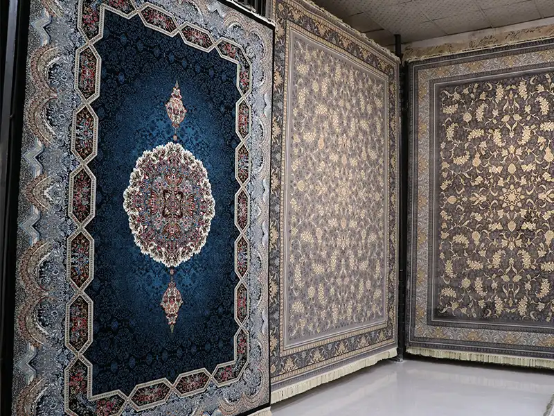 دهکده فرش عقیل در خیابان مصطفی خمینی