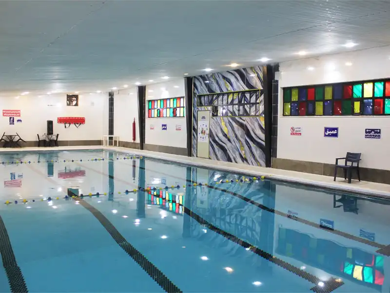 استخر هتل ورزشی در بلوار کشاورز
