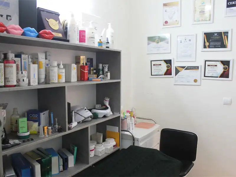 کلینیک زیبایی زرین ماه در فاز 3 اندیشه